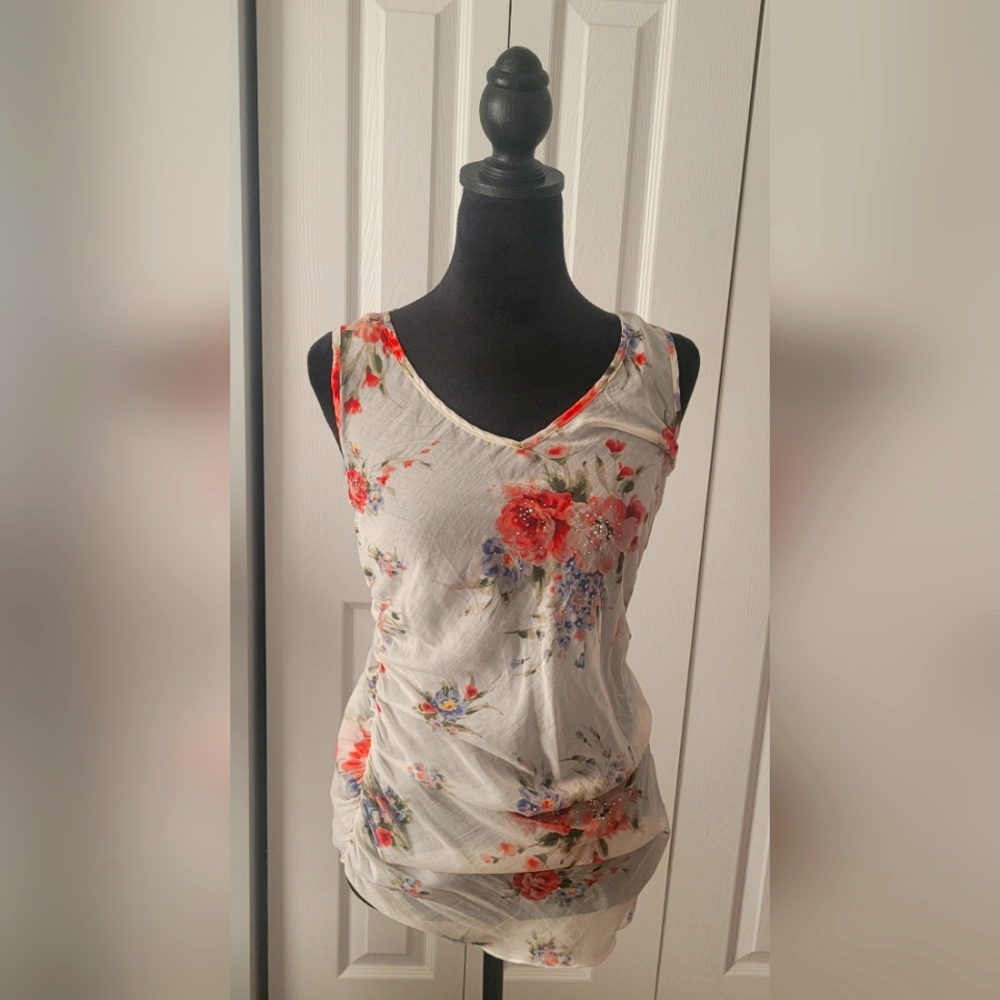 Sleeveless top